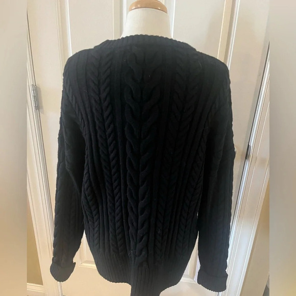 Black Cable knit sweater by Philosophy-NWT -Size Large, Warm and Cozy - Picture 2 of 8